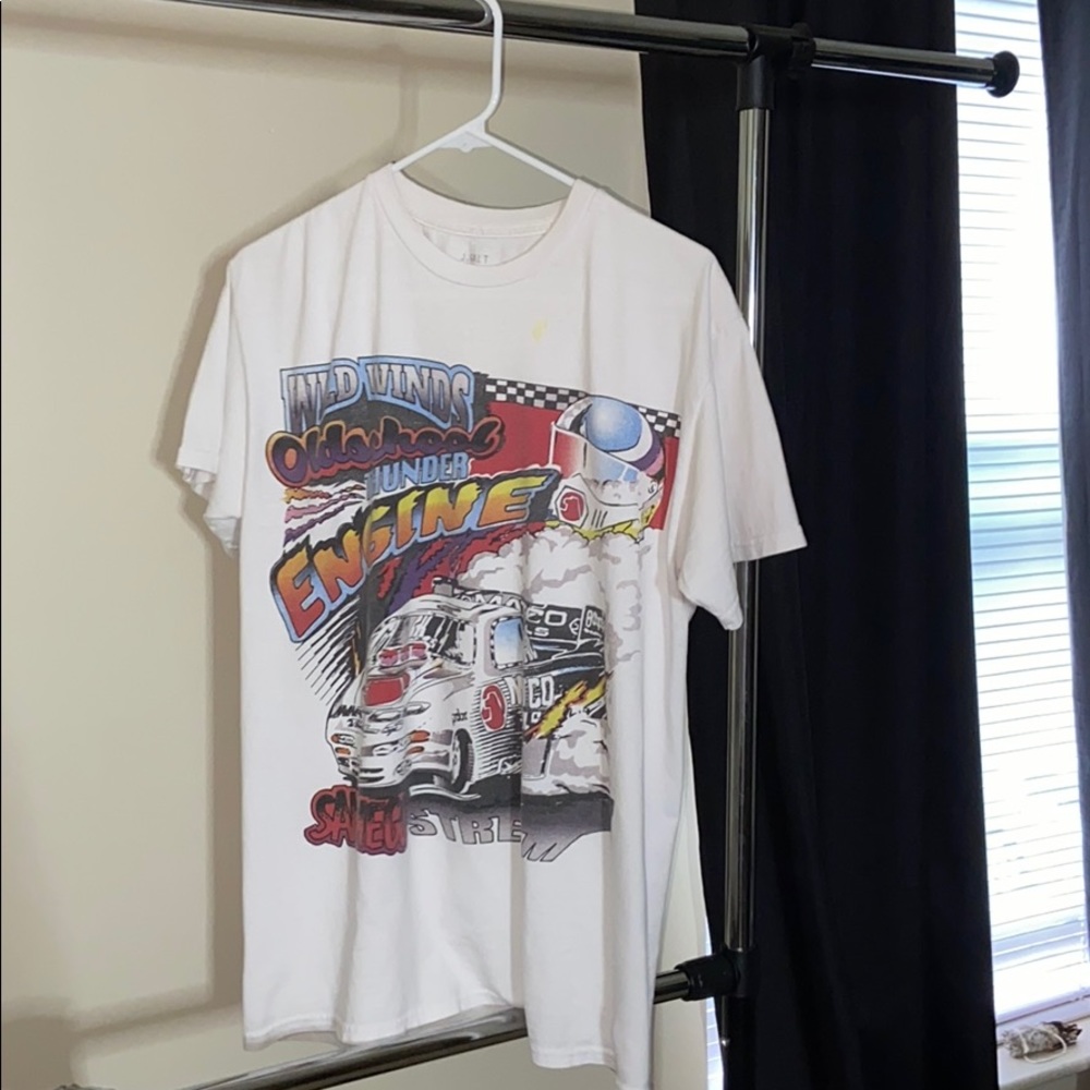 Graphic tee